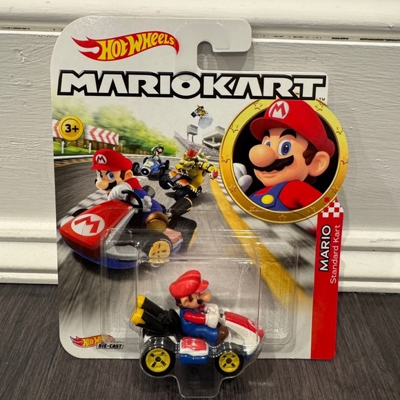 Mario Kart Other - NWT Hot Wheels Mario Kart Track Die-Cast Vehicle - Kids Toddlers Boys